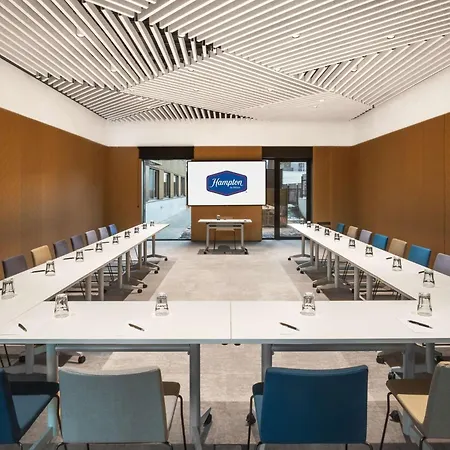 Hampton By Hilton 4*