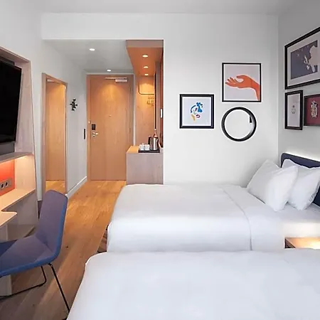 Hampton By Hilton מלון טאלין