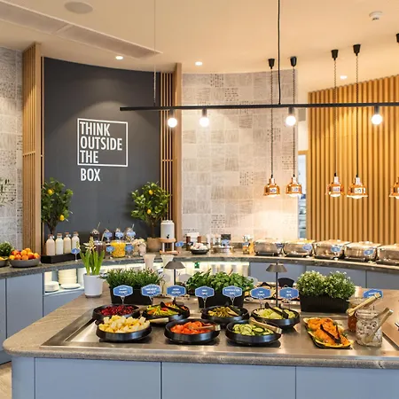 Hampton By Hilton 4*