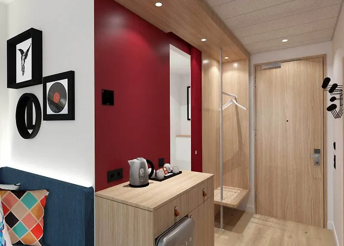 Otel Hampton By Hilton 4*