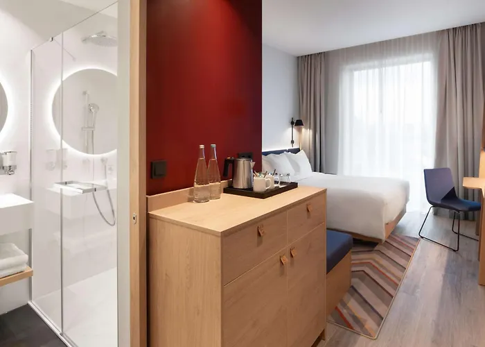 Hampton By Hilton ホテル